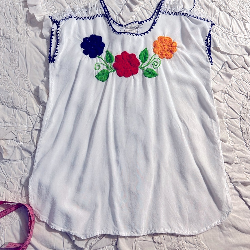 White Embroidered Floral Women’s Top - Multicolor Flowers